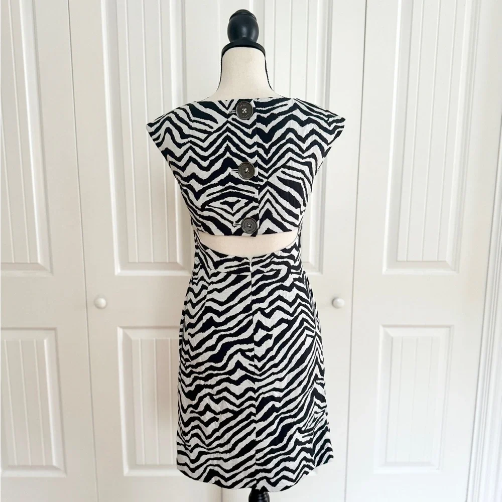 NWT Michael Kors Zebra Print Cut-Out Sheath Dress Mini Black White Size 4 - Picture 10 of 15